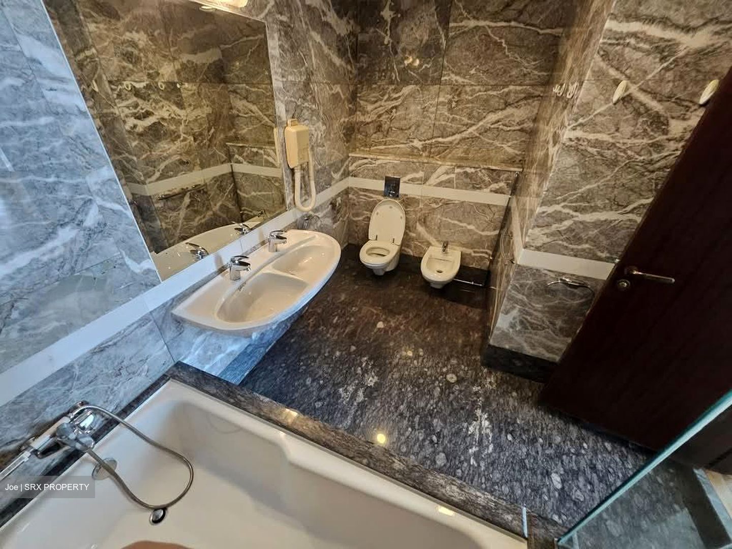 Riverside 48 (D9), Apartment #562176311